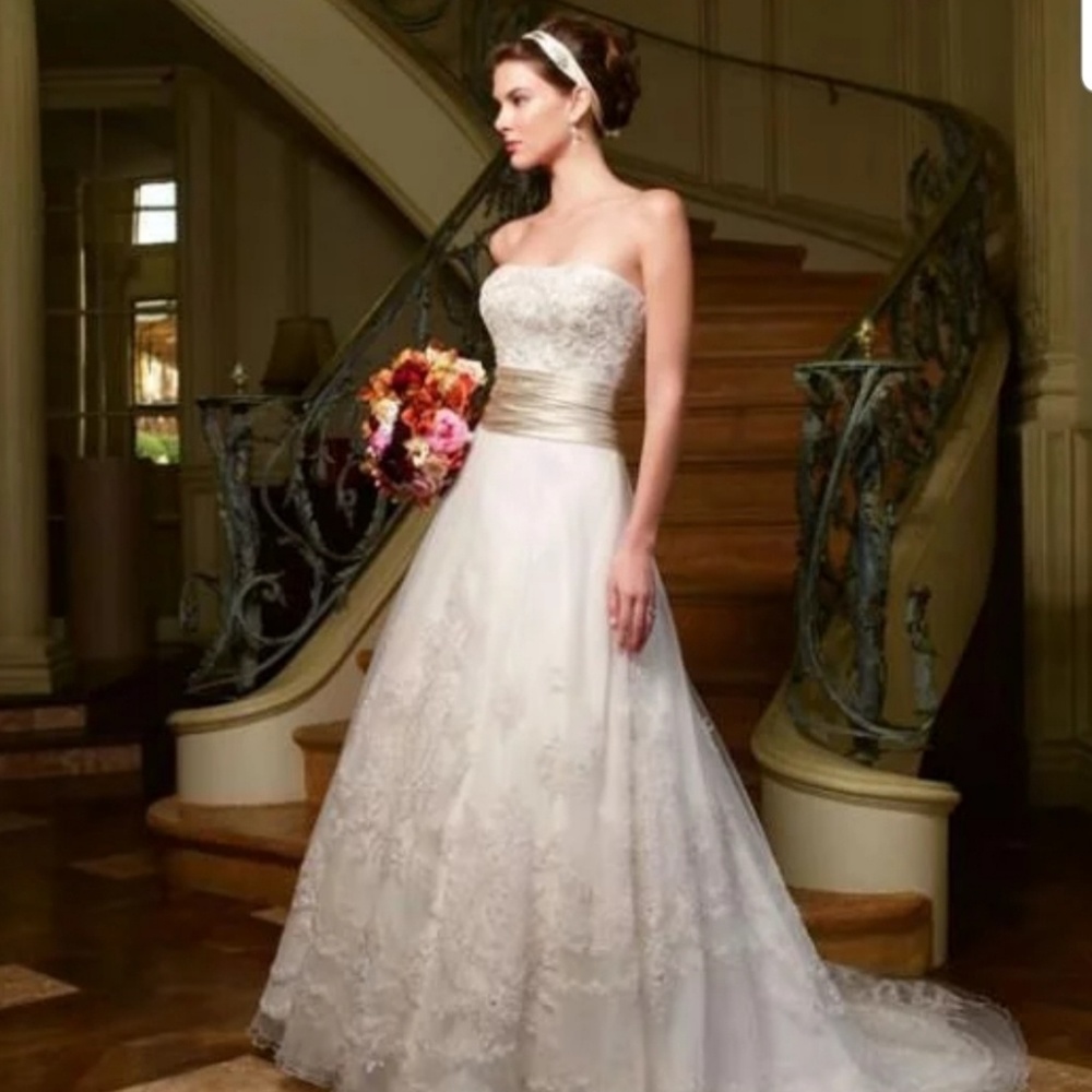 New White Casablanca wedding dress size 12